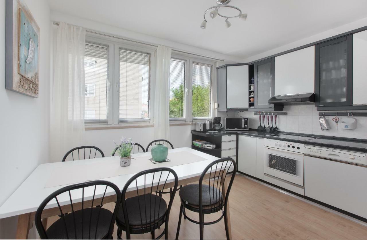 Apartment Gabriella Makarska Ngoại thất bức ảnh
